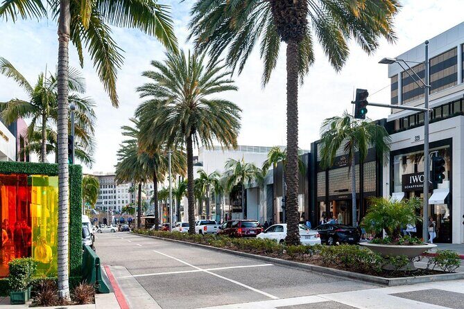 Beverly Hills: Scott E-Bike Tours Hollywood LA Private Tour - TV taping viewpoints: Tonight Show, Oscars, and American Idol areas