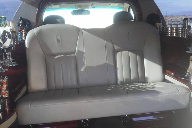 Deluxe Los Angeles 5-Hour Limo Tour with Drinks Included - Price and value: what $975 per person really buys