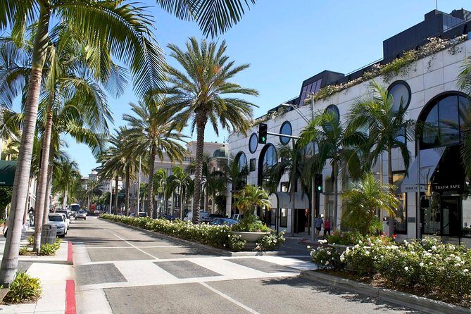 Los Angeles Full Day Private Tour - The Grove and Original Farmers Market lunch break