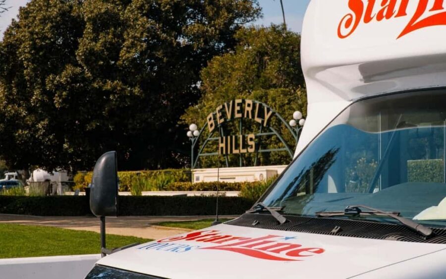 Los Angeles: Full-Day Tour of Hollywood, Griffith & Coast - Beverly Hills and Rodeo Drive: the photo-and-spotlight version of luxury