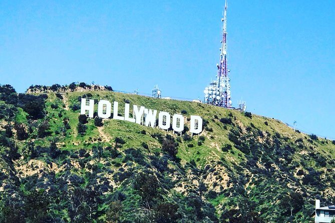 Private 3.5 Hour Sightseeing Tour of Hollywood and Beverly Hills - Pickups and the start-location reality check